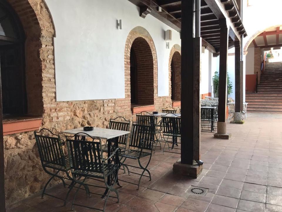 Hospedium Hotel Rural Abadia De Yuste Cuacos De Yuste Esterno foto