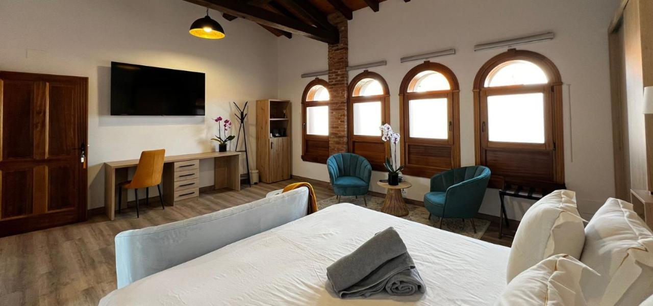 Hospedium Hotel Rural Abadia De Yuste Cuacos De Yuste Esterno foto