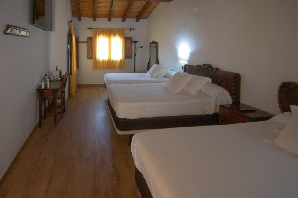 Hospedium Hotel Rural Abadia De Yuste Cuacos De Yuste Esterno foto